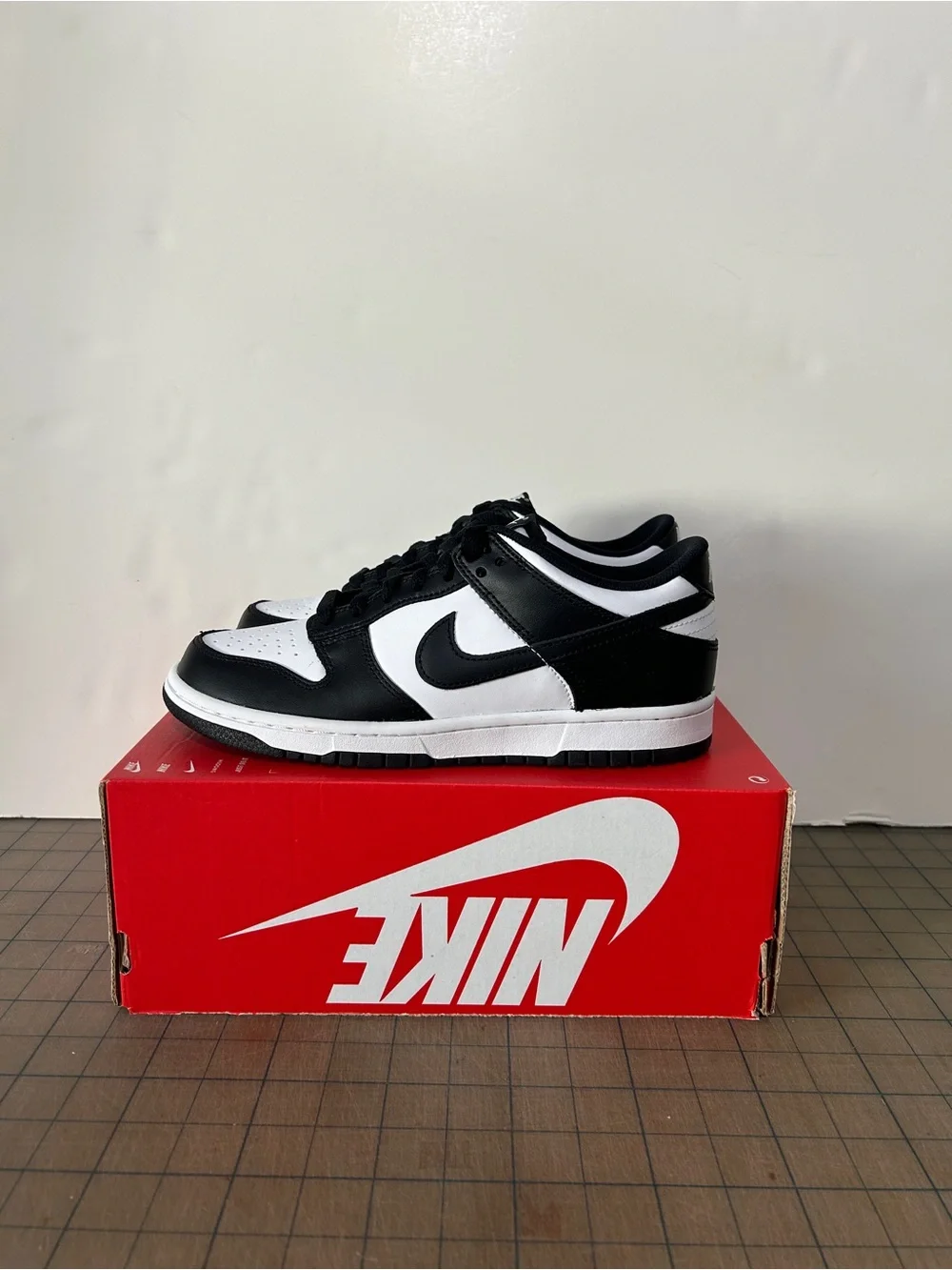 Nike Dunk Low GS ‘Panda’